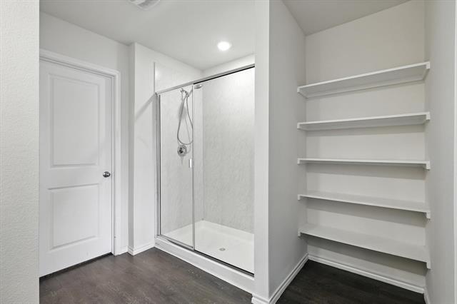Building Photo - 11112 W Pond Dr