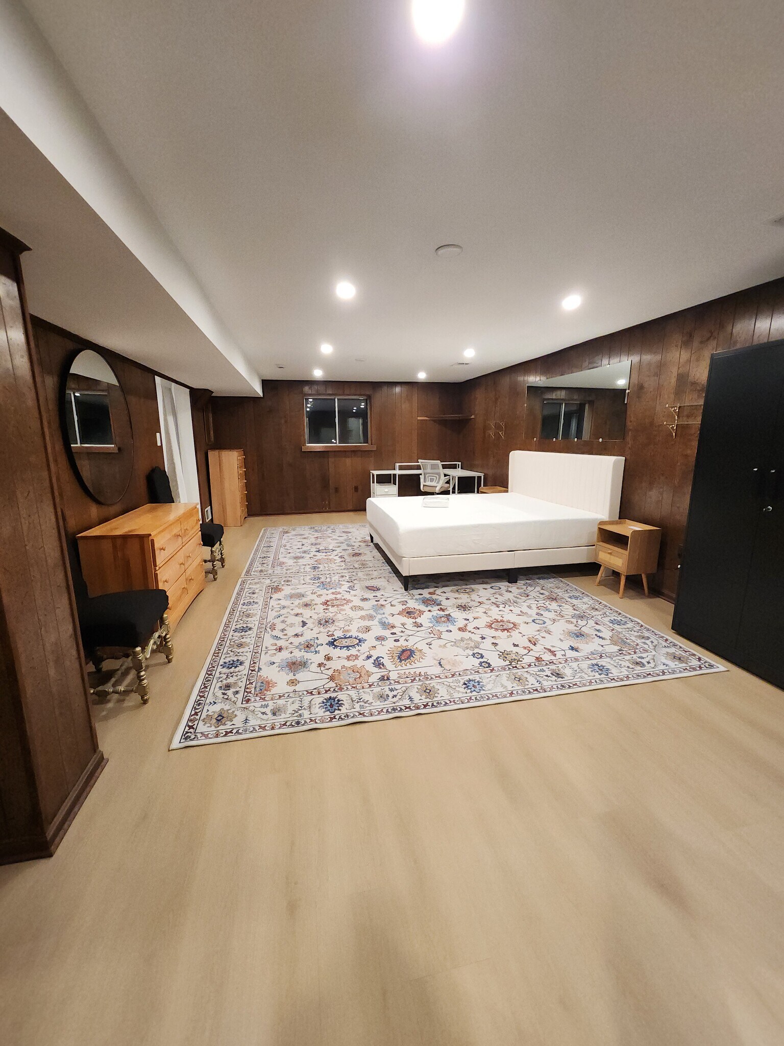 Building Photo - 18009 Ednor View Ter