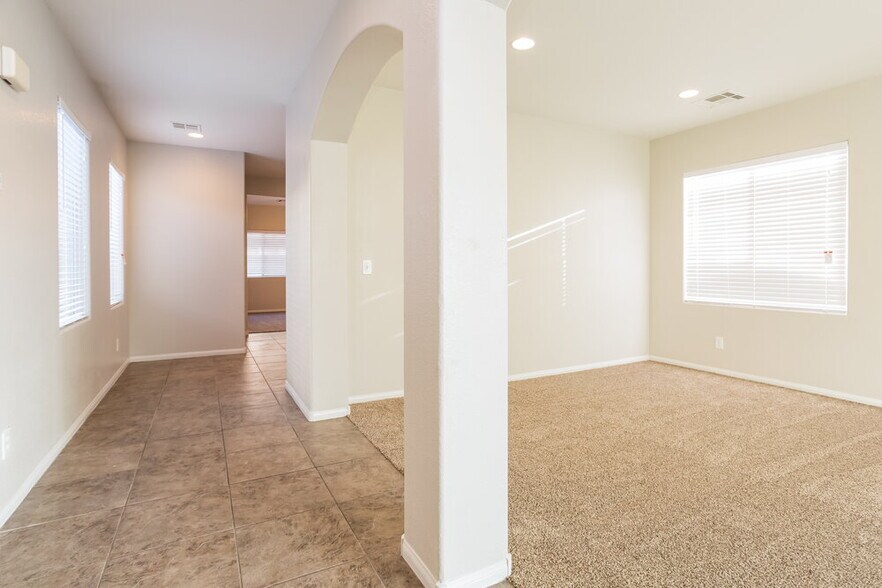 Building Photo - 9150 W Brilliant Prairie Ct