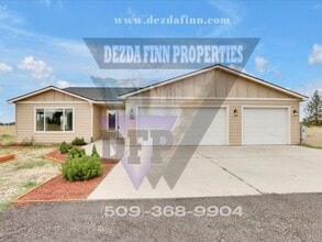 Building Photo - Country Living, Minutes to FAFB! 4 Bed, 2 ...