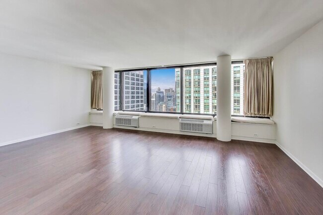 Building Photo - 155 N Harbor Dr