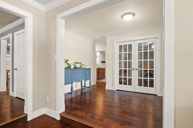 Building Photo - 2123 Wilson Dr