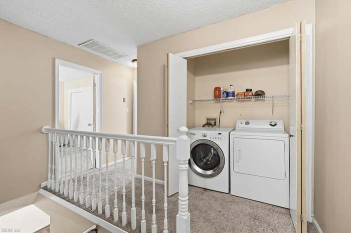 Building Photo - 5217 Heathglen Cir