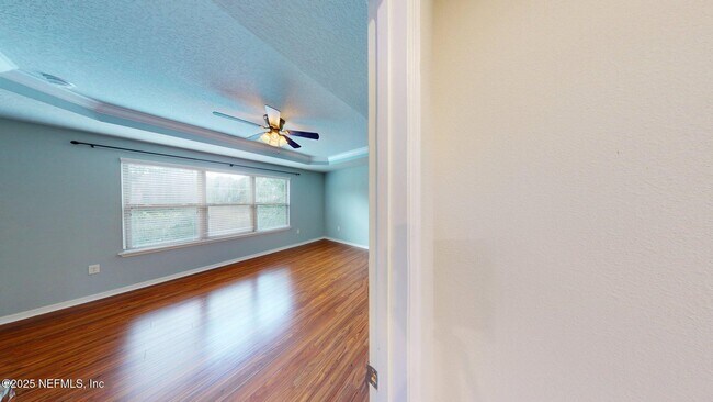 Building Photo - 13950 Berryview Rd