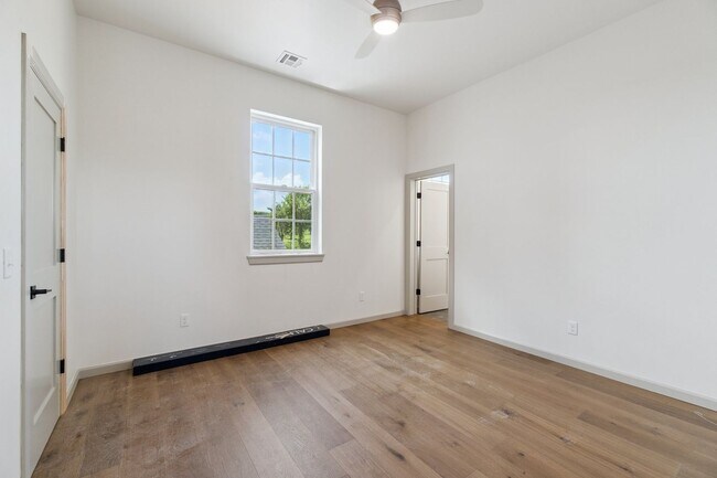 Building Photo - Natural Soul, Modern Flow, Your Boho Escape Awaits!