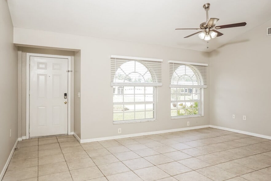 Building Photo - 3644 Ribera Ave