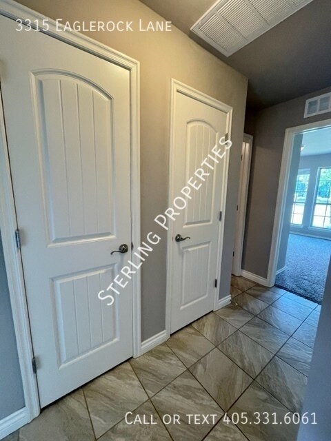 Building Photo - 3315 Eaglerock Ln