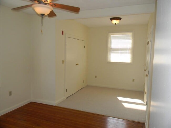 Building Photo - 152 Elmgrove Ave