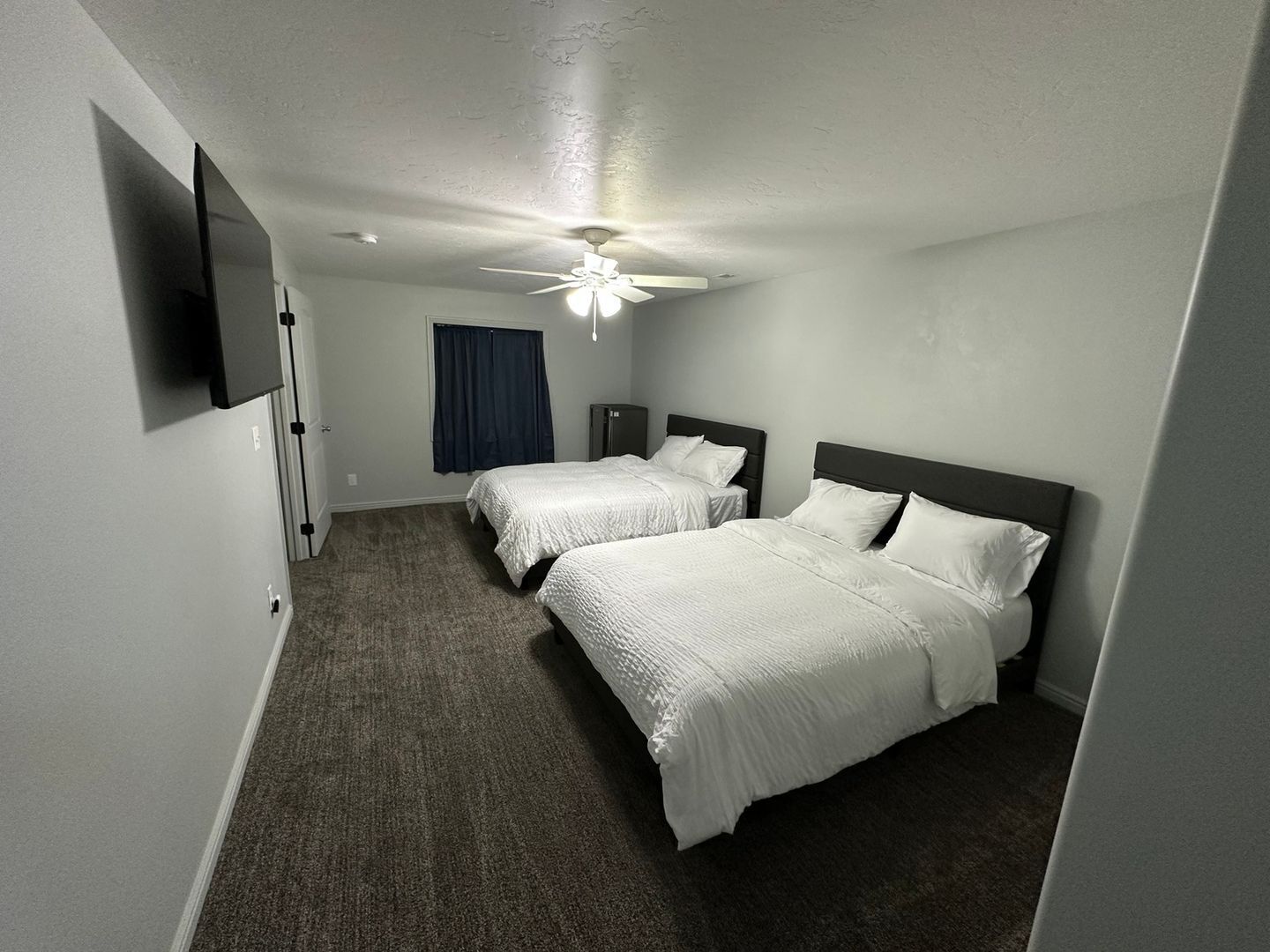 Building Photo - 674 Tanglewood Dr