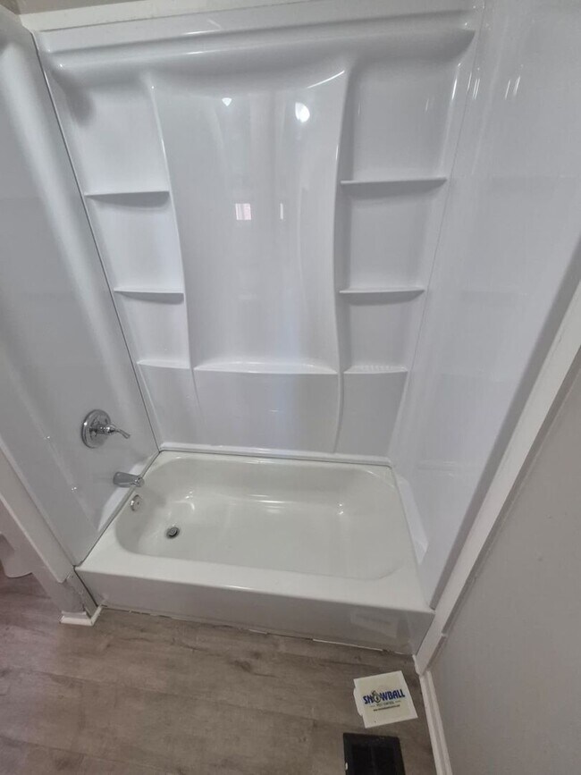 Building Photo - 1607 Maryland Ave