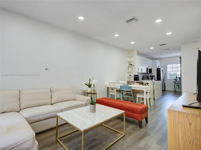 Building Photo - 5630 NW 114th Path