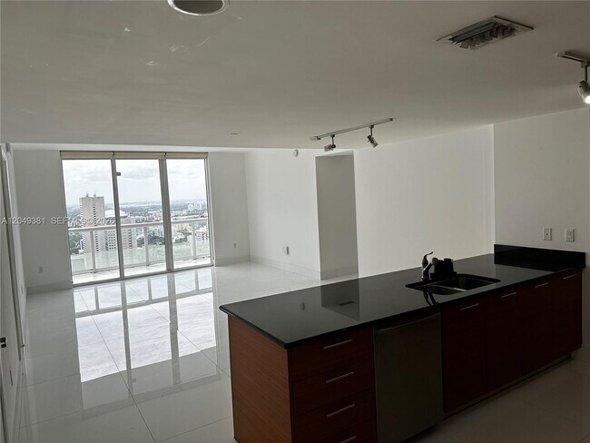 Building Photo - 50 Biscayne Blvd