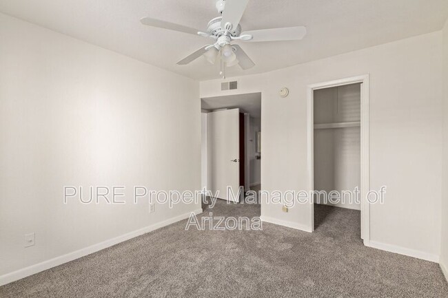 Building Photo - 5995 N 78th St