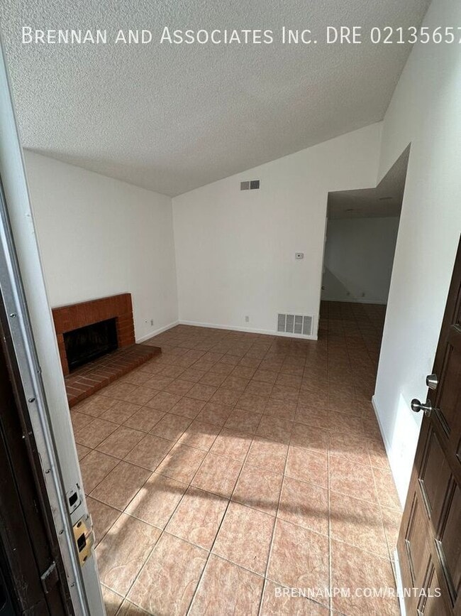 Building Photo - 1606 Woodrun Pl
