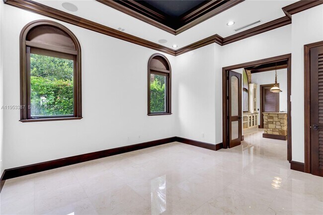 Building Photo - 9801 SW 60th Ct