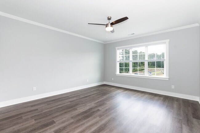 Building Photo - Now Leasing: Brand New Townhome in Rolesvi...