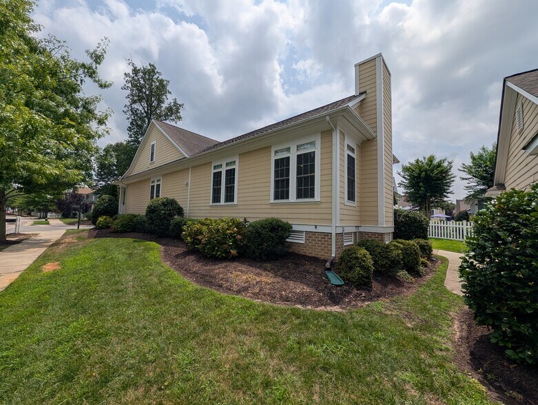 Building Photo - 4301 Elizabeth Davis Blvd