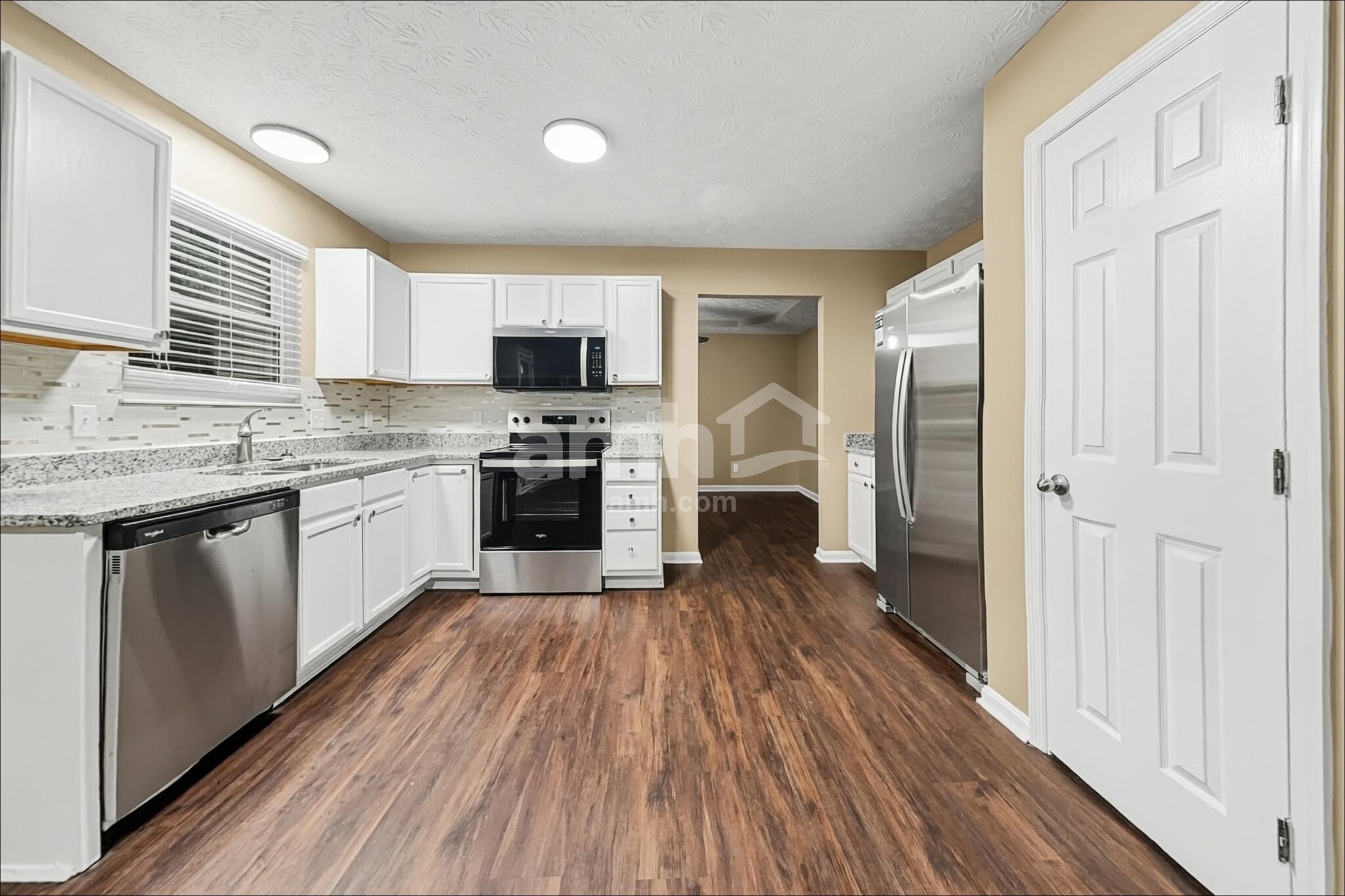 Building Photo - 6714 Midnight Sun Dr