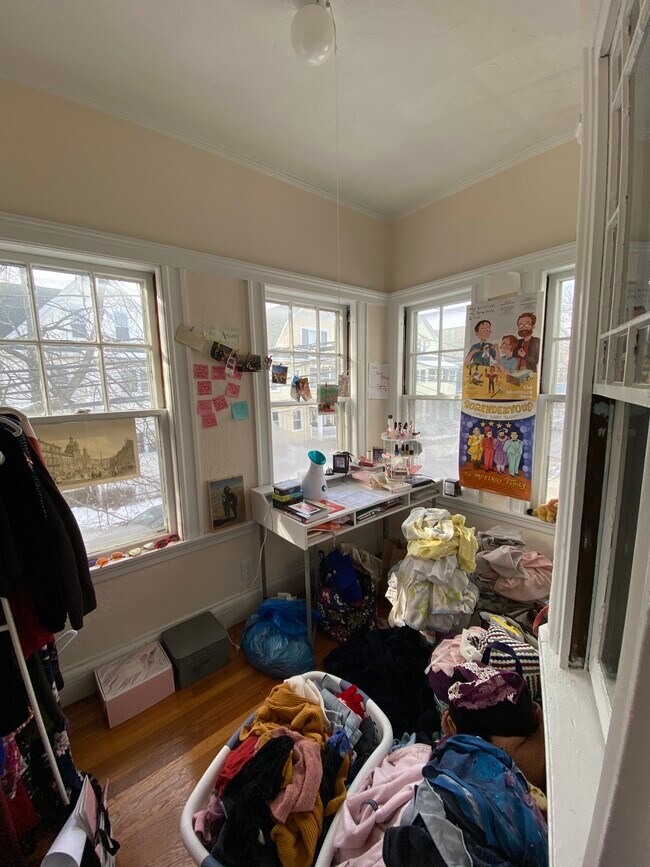 private sunroom of bedroom 1 - 81 Pearson Rd