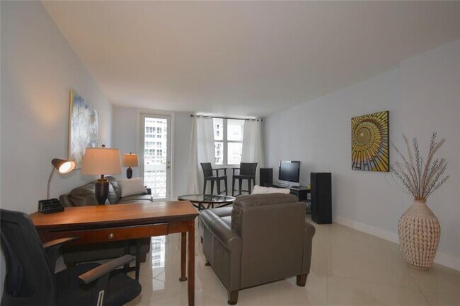 Building Photo - 4250 Galt Ocean Dr