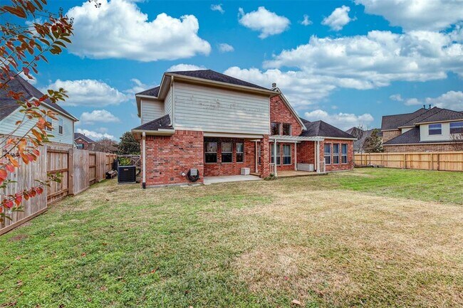 Building Photo - 28506 Woodlark Dr