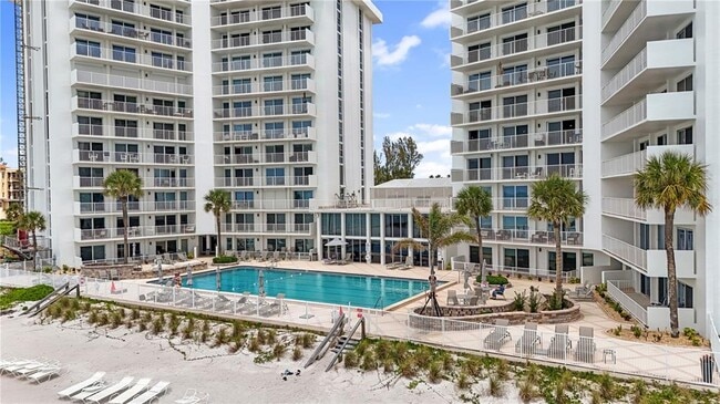 Building Photo - 2301 Gulf of Mexico Dr