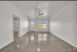 Building Photo - 907 Wax Myrtle Ct