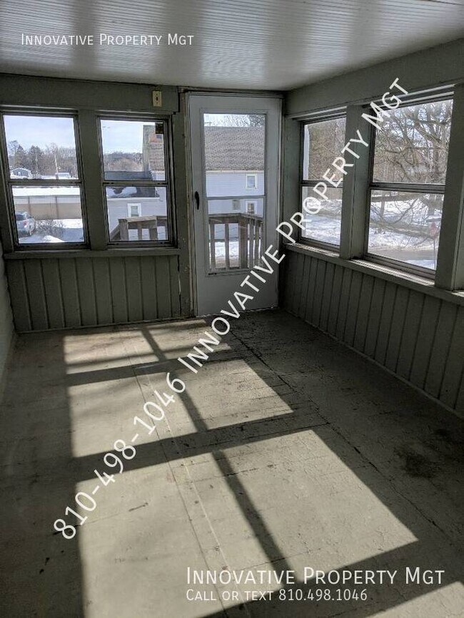 Building Photo - Clio- Water and electric paid! Efficiency ...