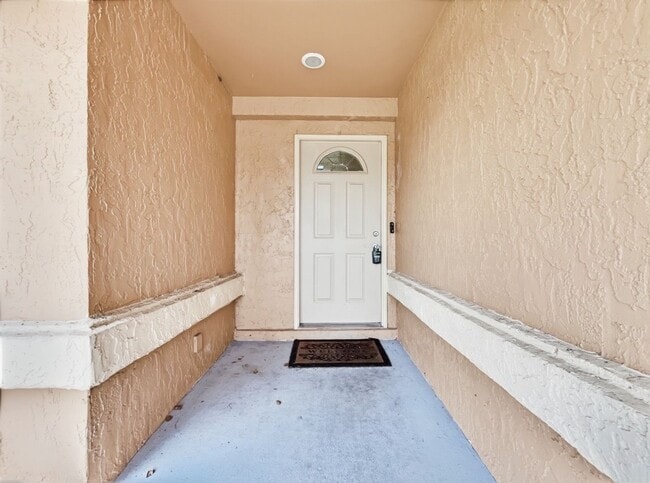 Building Photo - 4 Bedroom Upgraded Home for rent in Bermuda Bay