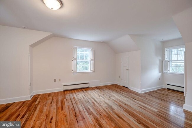 Building Photo - 6623 Beulah St