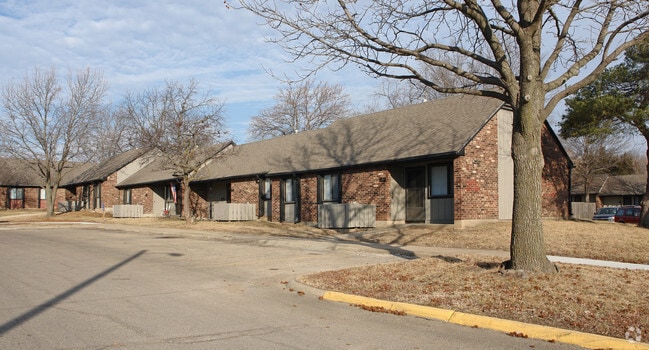 Primary Photo - Edgewood Homes