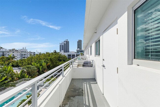 Building Photo - 421 Meridian Ave