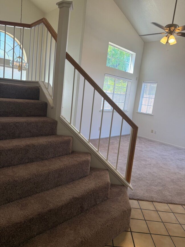 Building Photo - 8317 Bramble Bush Cir