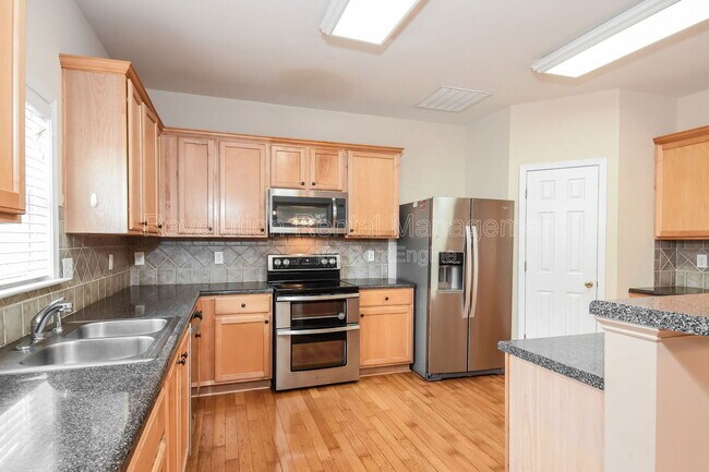 Building Photo - 4032 Duran Ln