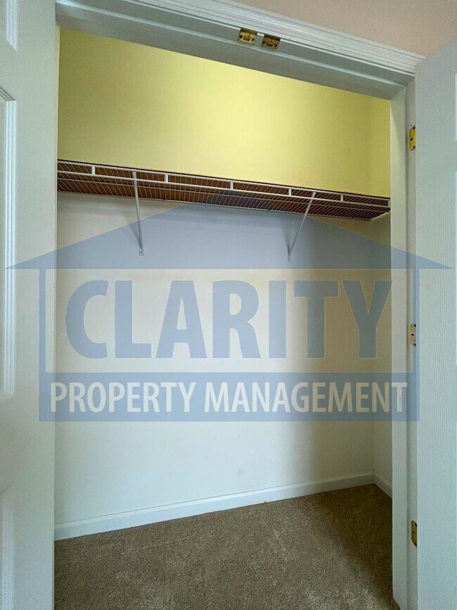 Building Photo - Beautiful 3-bedroom home!