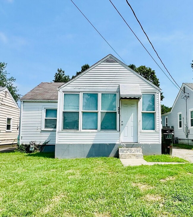 Primary Photo - 3 Bedroom home in the Chickasaw Neighborho...