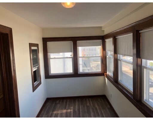 Building Photo - 66 Montcalm Ave