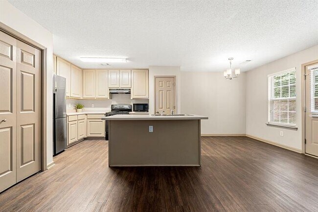 Building Photo - 435 Thistle Cove
