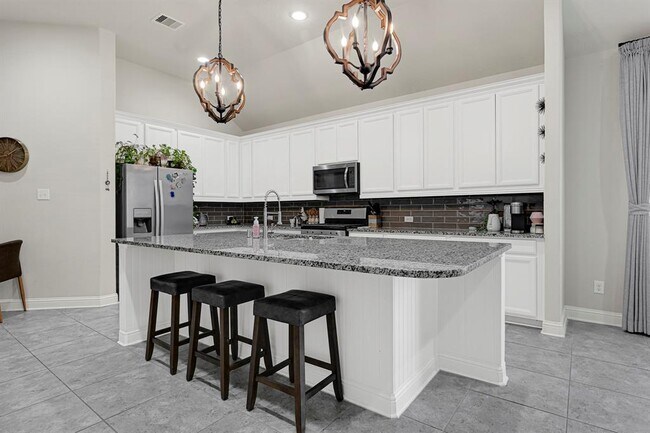Building Photo - 8126 Lockridge Terrace Ln
