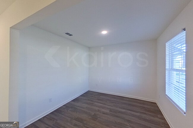 Building Photo - 108 Flat Rock Ml Trl