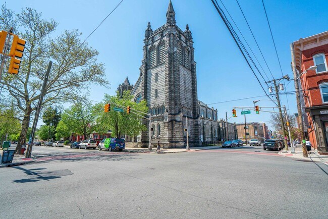 Building Photo - 286 Whiton St