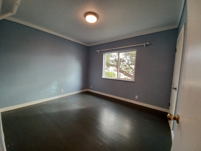 Building Photo - 205 Naniloa Dr