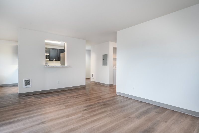 Building Photo - 1430 3rd Ave E