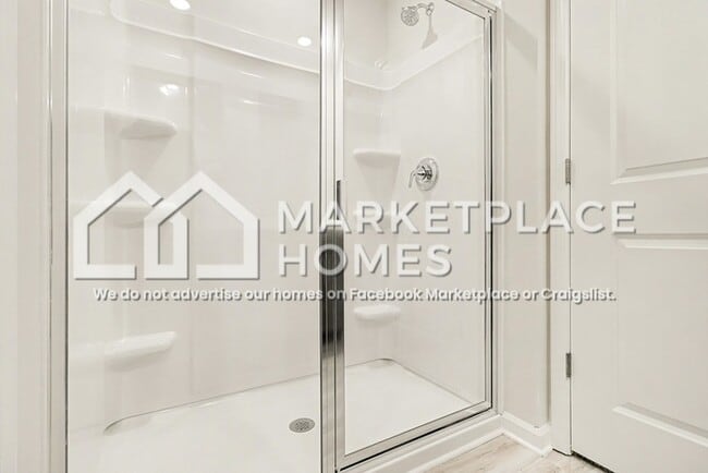 Building Photo - 2101 Avalon Rdg