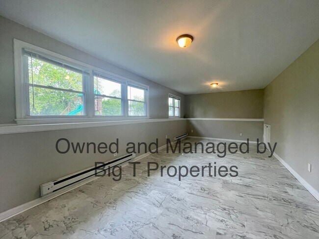 Building Photo - Newark, DE House with Large Yard