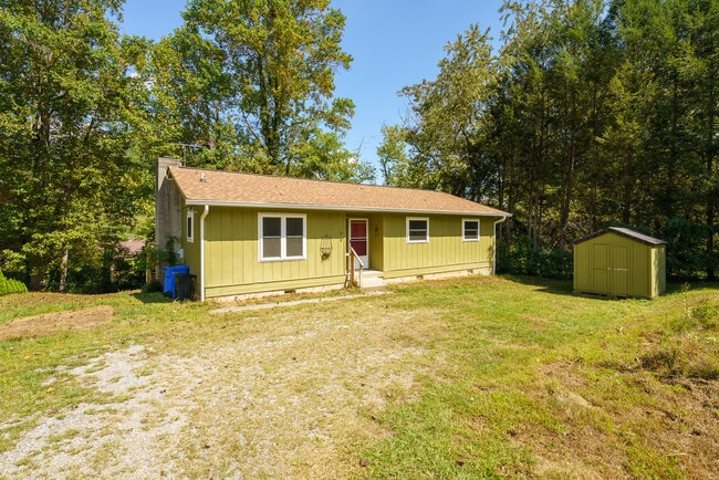 Building Photo - 68 Palmer St