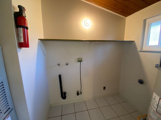 Building Photo - 1116 Isabelle Ct