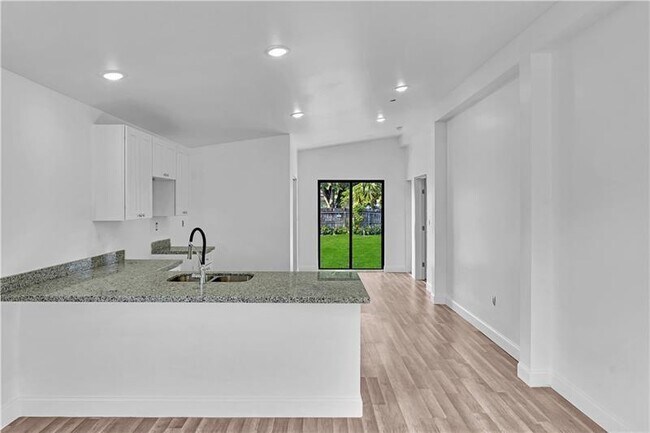 Building Photo - 2020 NW 9th St