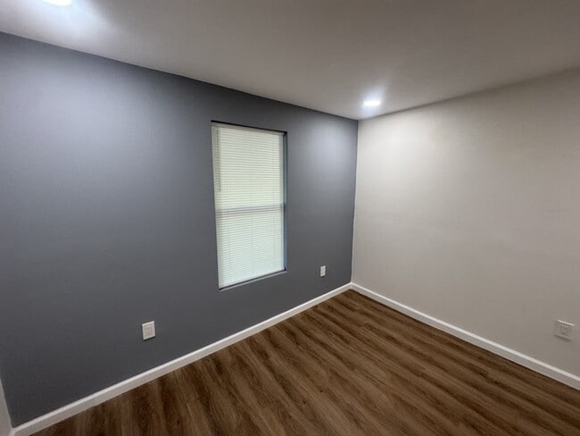 Building Photo - 2908 N Tarragona St