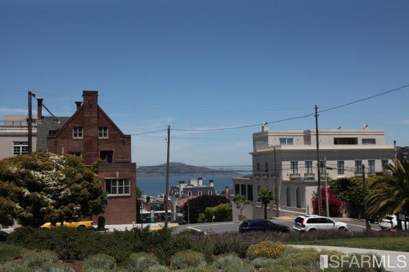 Building Photo - 2615 California St